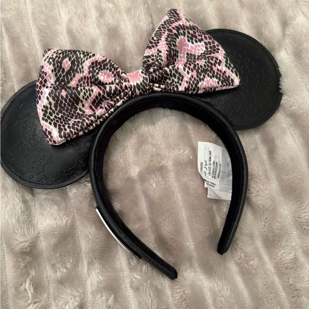 Loungefly Black and Pink Disney Headband